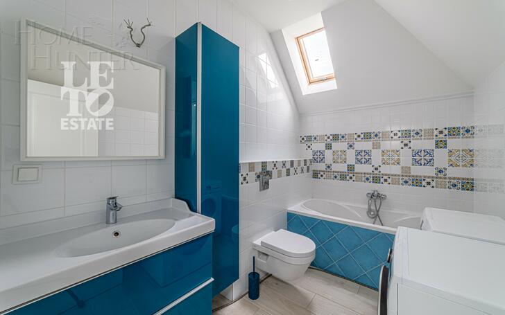 2-этажный коттедж 260 м² с отделкой