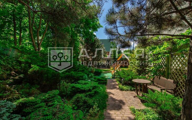 2-этажный коттедж 633 м² с отделкой