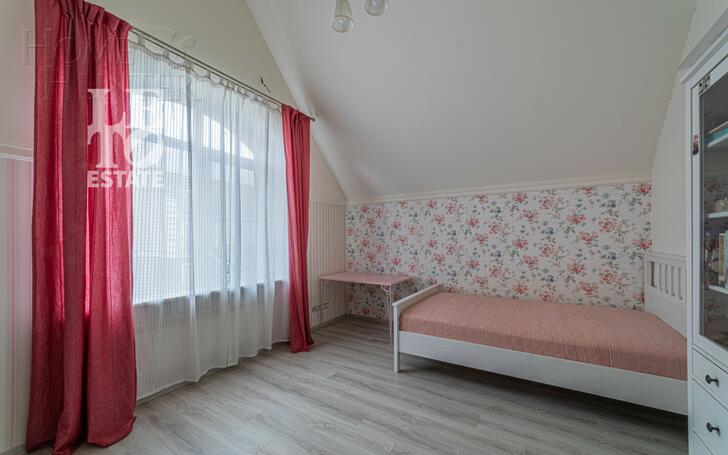 2-этажный коттедж 260 м² с отделкой