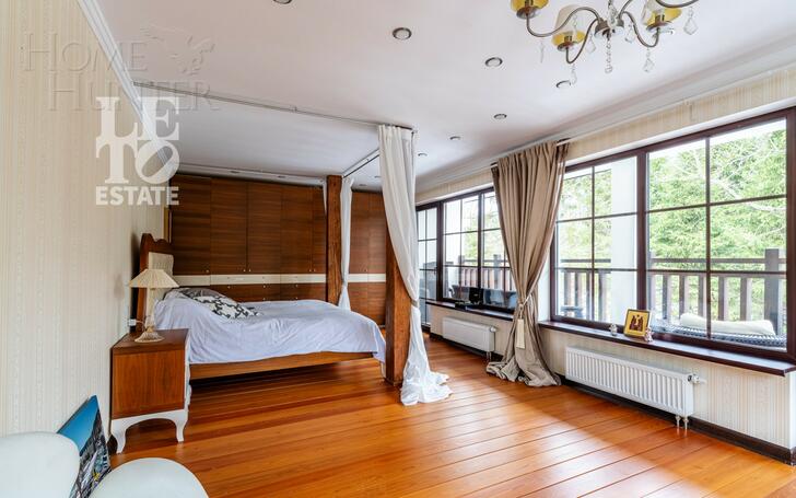 3-этажный коттедж 550 м² с отделкой