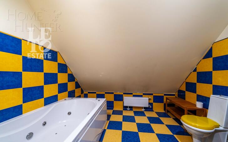 3-этажный коттедж 550 м² с отделкой