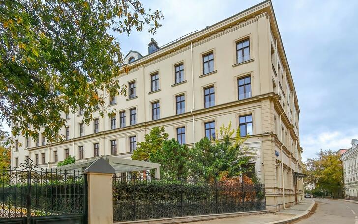 2-КОМН. КВАРТИРА С ОТДЕЛКОЙ 67.4 М² НА 2 ЭТАЖЕ