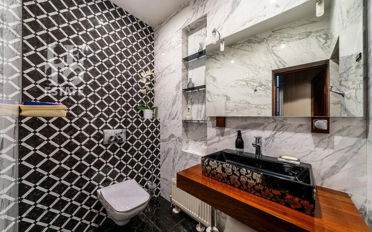 3-этажный коттедж 550 м² с отделкой