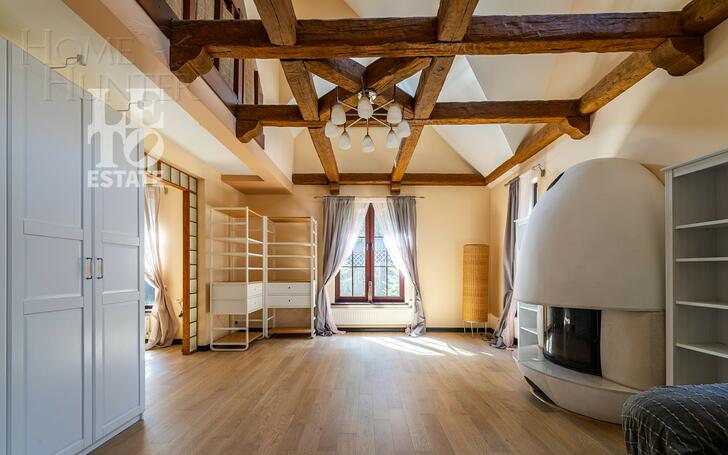 3-этажный коттедж 550 м² с отделкой