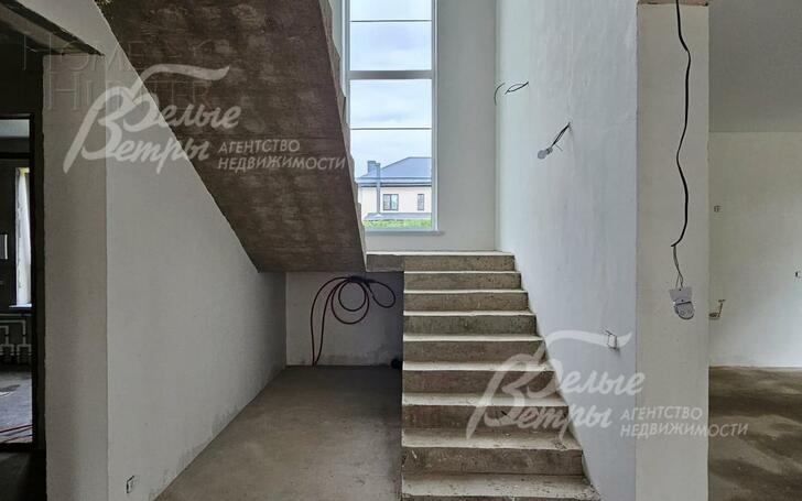 2-этажный коттедж 310 м² без отделки