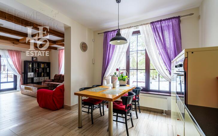3-этажный коттедж 550 м² с отделкой