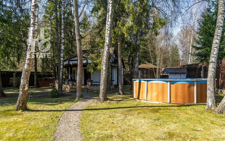 3-этажный коттедж 550 м² с отделкой