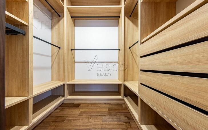 2-этажный коттедж 705 м² с отделкой