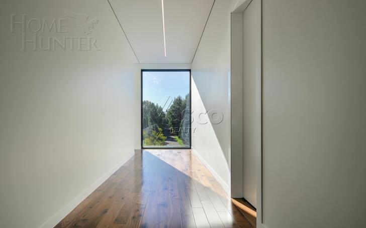 2-этажный коттедж 650 м² с отделкой