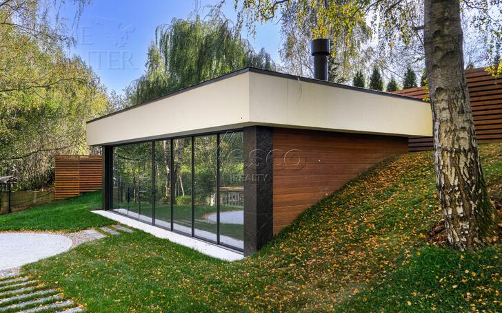 2-этажный коттедж 650 м² с отделкой