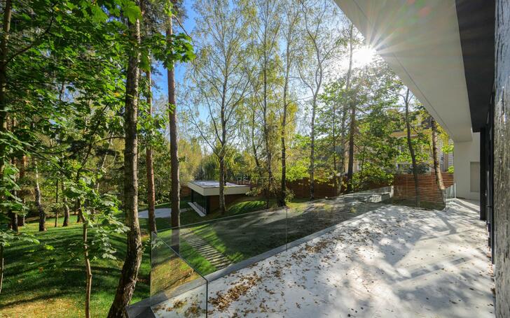 2-этажный коттедж 650 м² с отделкой