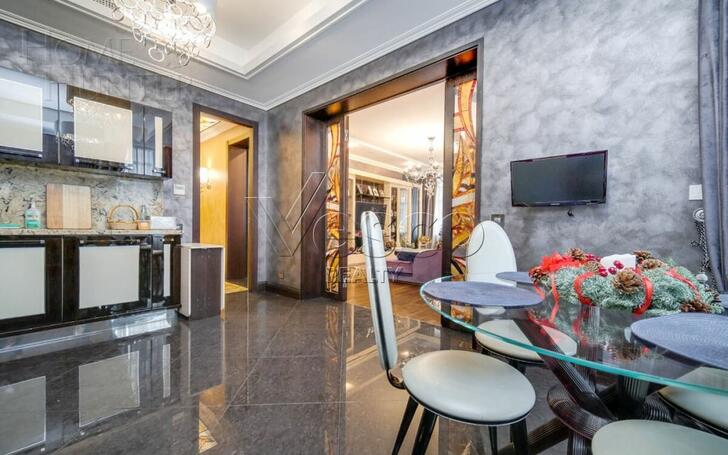 3-КОМН. КВАРТИРА С ОТДЕЛКОЙ 183.9 М² НА 3 ЭТАЖЕ