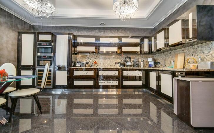 3-КОМН. КВАРТИРА С ОТДЕЛКОЙ 183.9 М² НА 3 ЭТАЖЕ