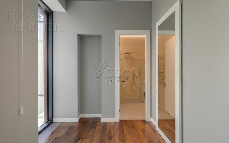 2-этажный коттедж 650 м² с отделкой