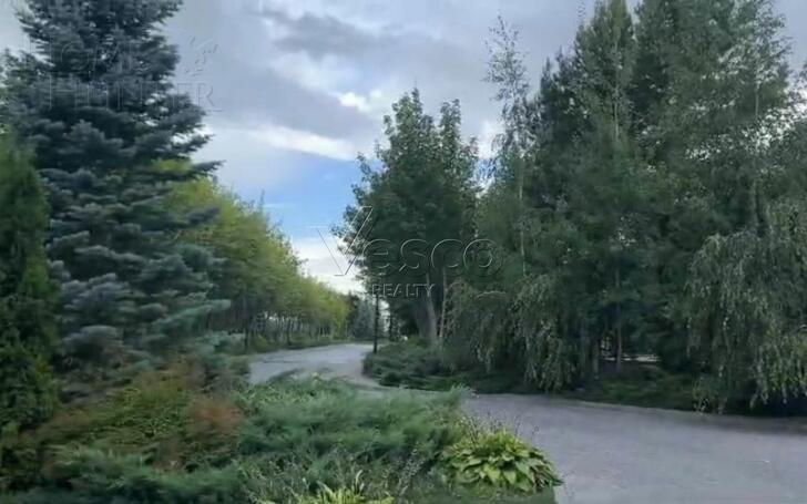 2-этажный коттедж 1 320 м² с отделкой