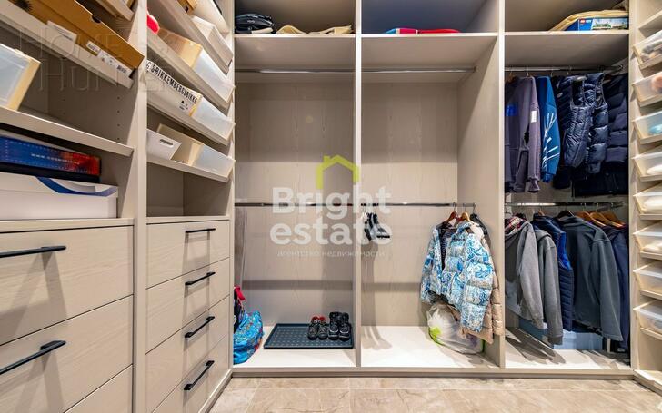 5-КОМН. КВАРТИРА С ОТДЕЛКОЙ 249 М² НА 4 ЭТАЖЕ