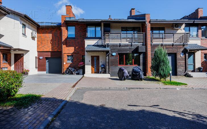 2-этажный таунхаус 320 м² с отделкой