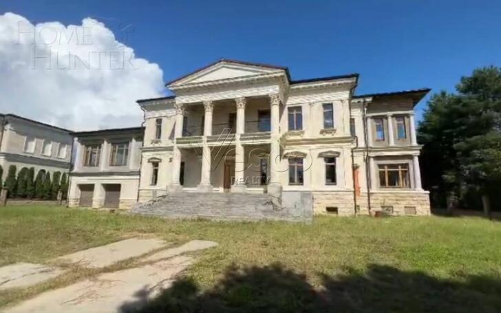 2-этажный коттедж 1 320 м² с отделкой