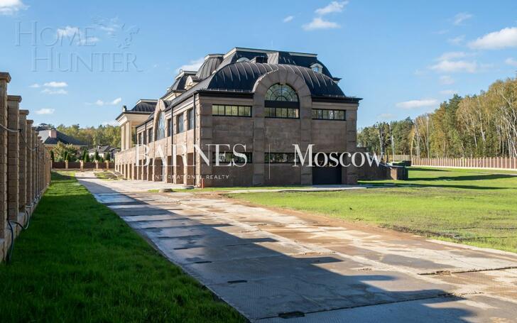 2-этажный коттедж 5 183 м² без отделки