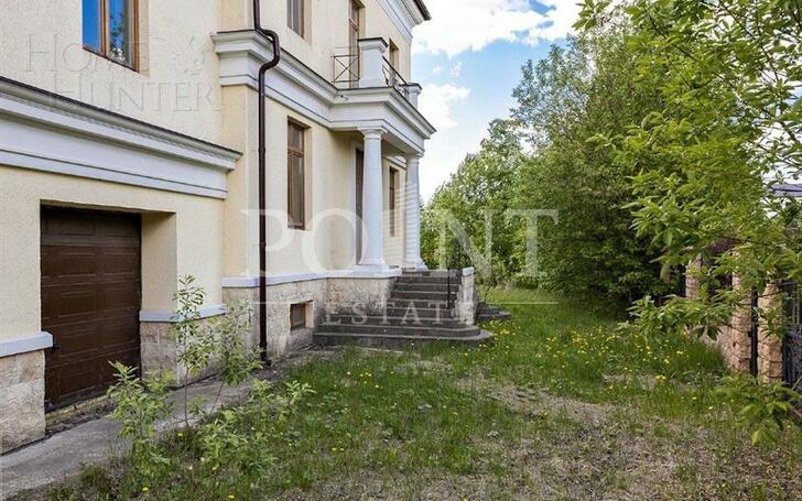 2-этажный коттедж 540 м² без отделки