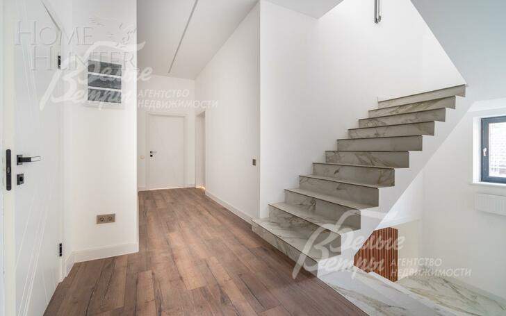 2-этажный коттедж 300 м² без отделки