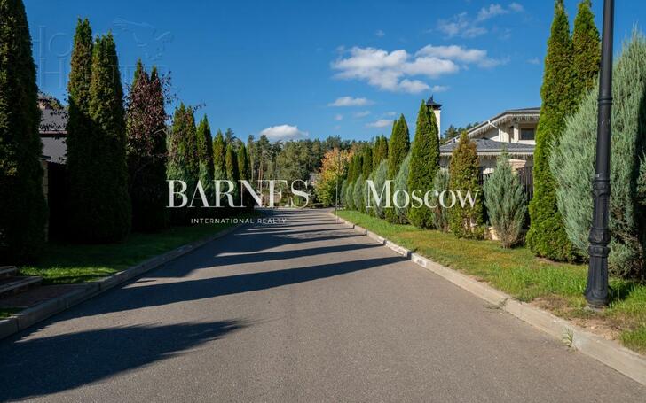 2-этажный коттедж 5 183 м² без отделки