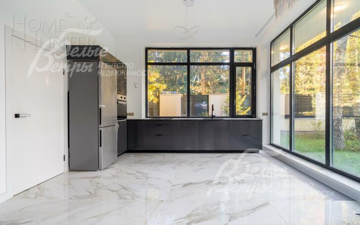 2-этажный коттедж 300 м² без отделки
