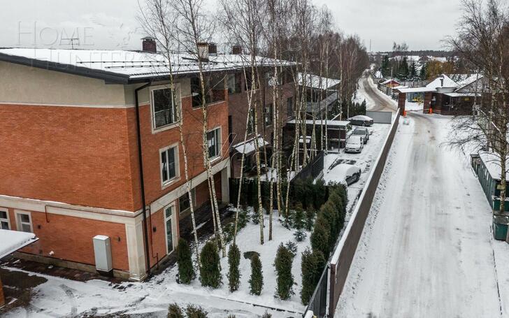 2-этажный таунхаус 600 м² с отделкой