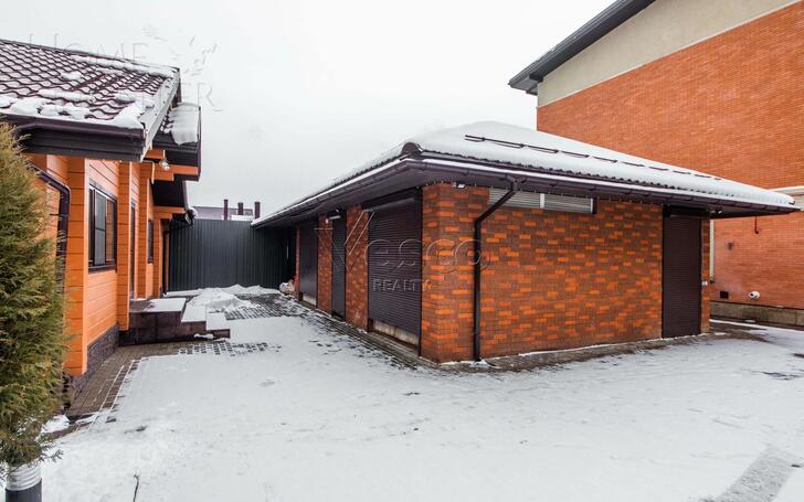 2-этажный таунхаус 600 м² с отделкой