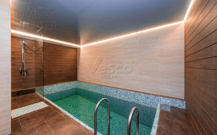 2-этажный таунхаус 600 м² с отделкой