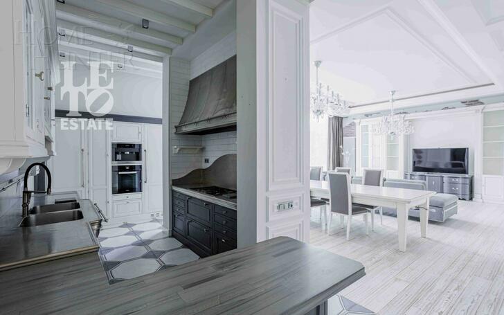2-этажный таунхаус 430 м² с отделкой