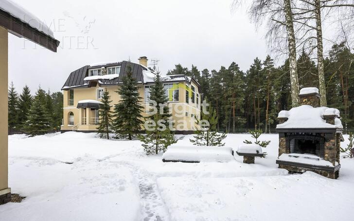 3-этажный коттедж 800 м² с отделкой