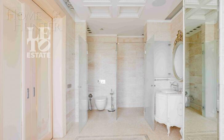 3-этажный таунхаус 340 м² с отделкой