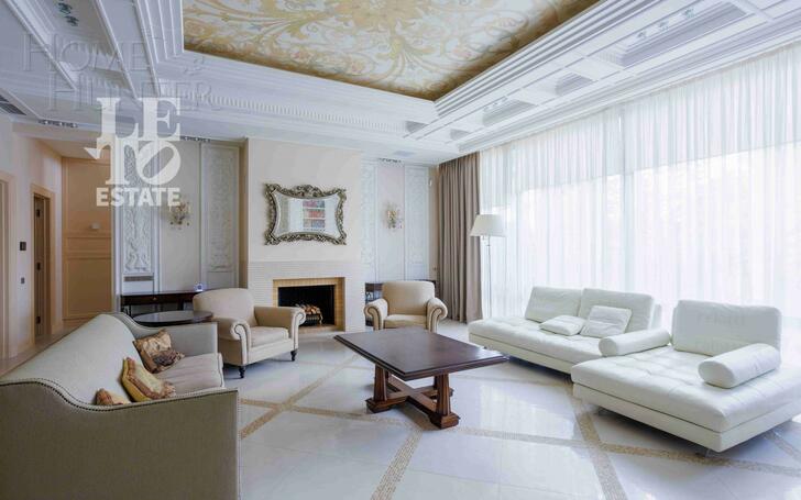 3-этажный таунхаус 340 м² с отделкой