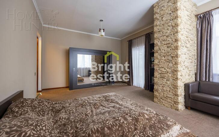 3-этажный коттедж 800 м² с отделкой