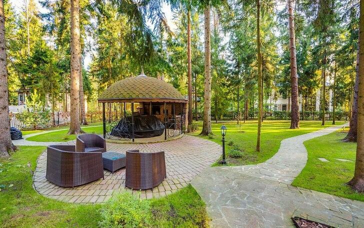 КОТТЕДЖ 800 м² с отделкой
