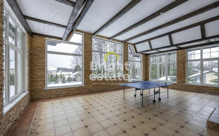 3-этажный коттедж 800 м² с отделкой