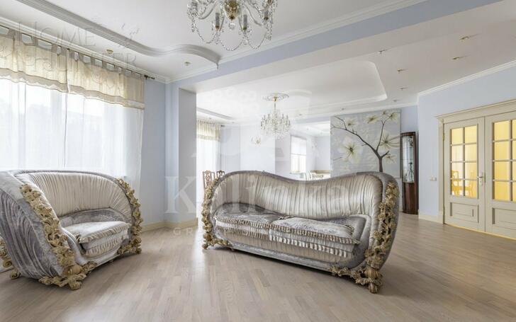 2-этажный коттедж 350 м² с отделкой