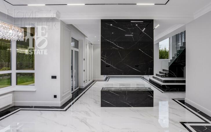 2-этажный коттедж 240 м² с отделкой