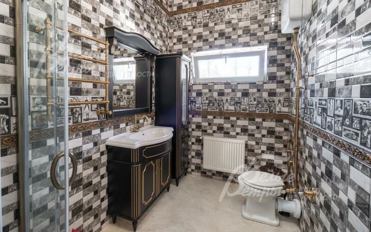 3-этажный коттедж 720 м² с отделкой