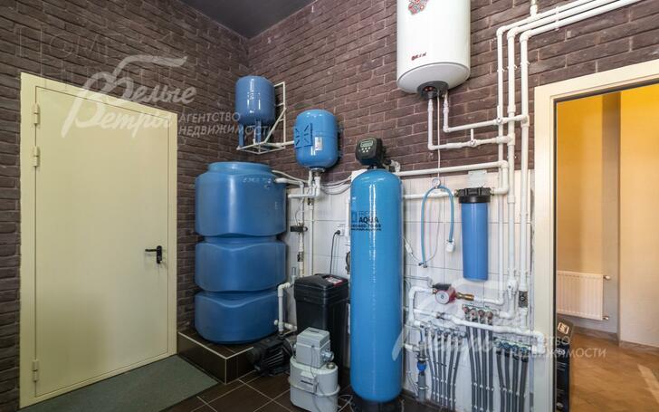 3-этажный коттедж 720 м² с отделкой