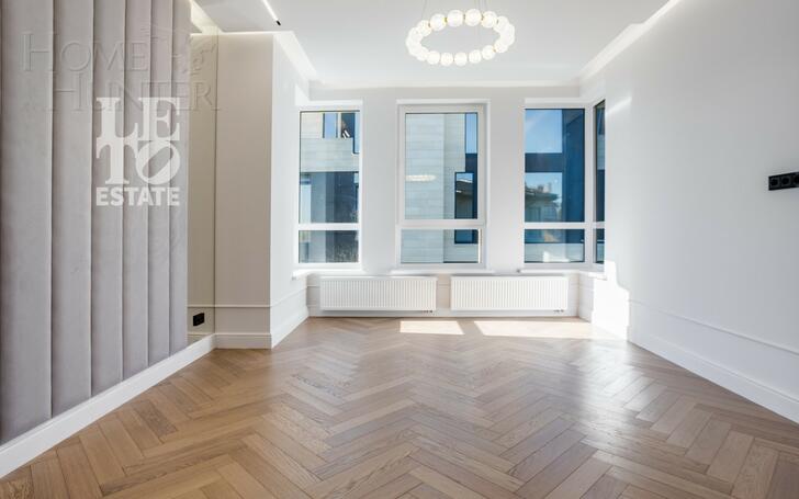 2-этажный коттедж 240 м² с отделкой