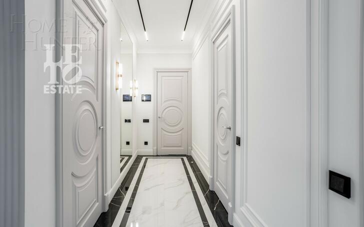 2-этажный коттедж 240 м² с отделкой