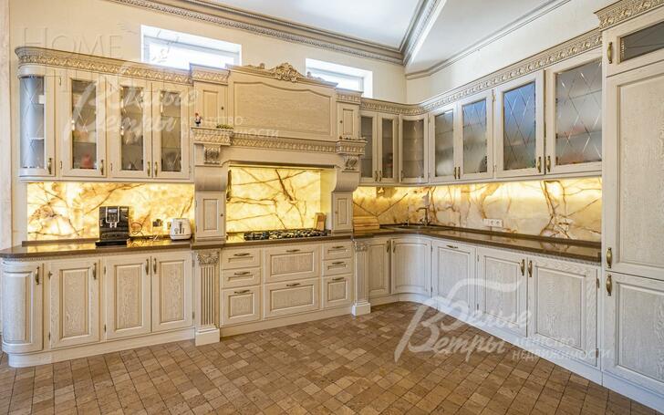 3-этажный коттедж 720 м² с отделкой