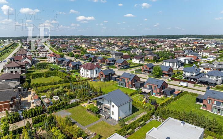 2-этажный коттедж 278 м² с отделкой