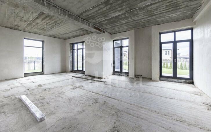 2-этажный коттедж 460 м² без отделки
