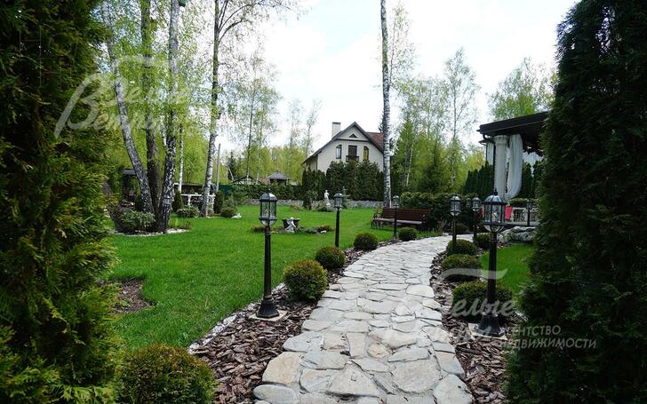 3-этажный коттедж 720 м² с отделкой