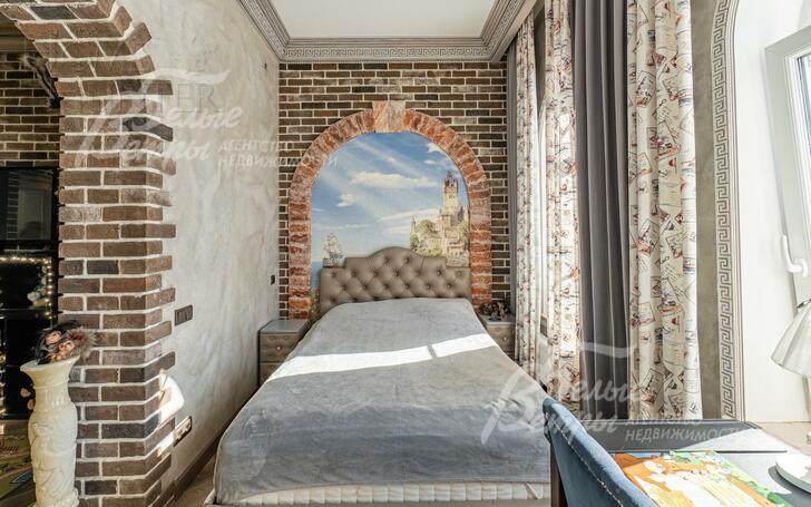 3-этажный коттедж 720 м² с отделкой