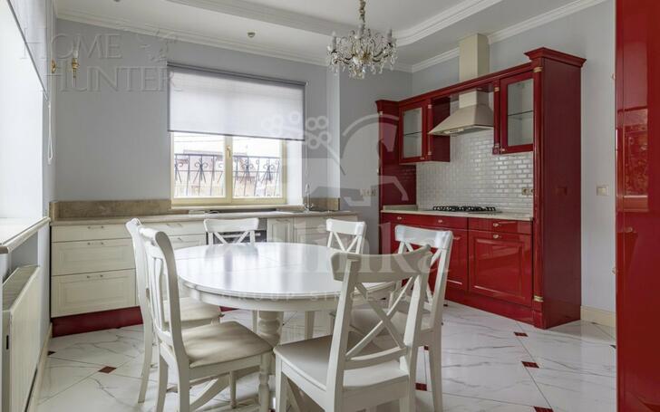 2-этажный коттедж 350 м² с отделкой