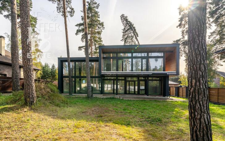 2-этажный коттедж 210 м² с отделкой